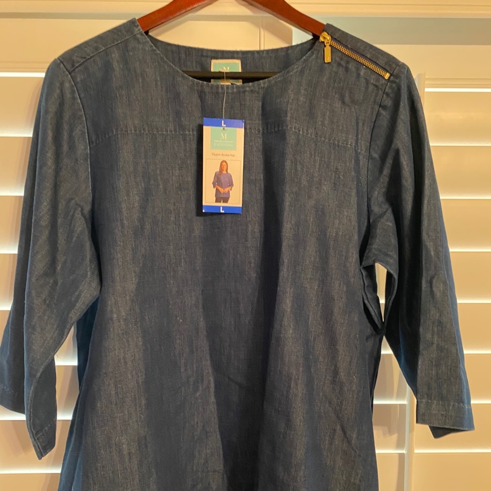 Martha Stewart denim left shoulder zipper top.